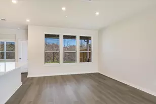 2500 Forest Creek Dr, Round Rock, TX 78665 - Photo 5