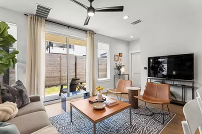 2104 E 2nd Street #2, Austin, TX 78702 - Photo 5