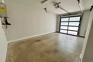 2104 E 2nd St, Austin, TX 78702 - Photo 25