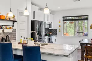 205 Hanauma Dr, Bastrop, TX 78602 - Photo 11