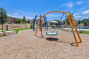 6605 Kauai Ln, Austin, TX 78744 - Photo 39