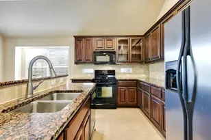 1614 Hidden Springs Path, Round Rock, TX 78665 - Photo 5