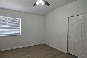 606 Lakemont Dr, Hutto, TX 78634 - Photo 7