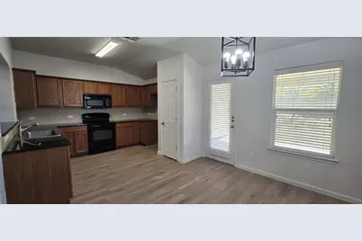 606 Lakemont Drive, Hutto, TX 78634 - Photo 15