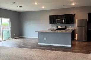 105 Rainey Dr, Jarrell, TX 76537 - Photo 7