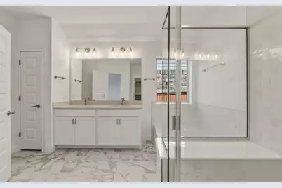 6900 Cliff Rose Drive, Spicewood, TX 78669 - Photo 11