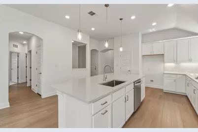 6900 Cliff Rose Drive, Spicewood, TX 78669 - Photo 5