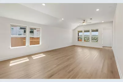 6900 Cliff Rose Drive, Spicewood, TX 78669 - Photo 7