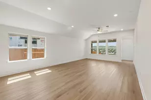 6900 Cliff Rose Dr, Spicewood, TX 78669 - Photo 7