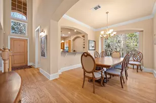 11305 Taylor Draper Ln, Austin, TX 78759 - Photo 9