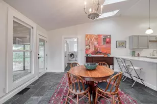 705 Hudgins St, Smithville, TX 78957 - Photo 19