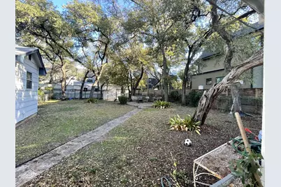811 Herndon Lane, Austin, TX 78704 - Photo 3