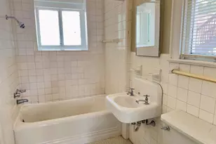 202 E 31st St, Austin, TX 78705 - Photo 21