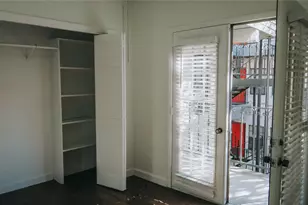 2216 San Gabriel St, Austin, TX 78705 - Photo 5