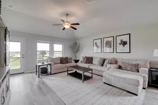 1000 Bright Star Cv, Georgetown, TX 78628 - Photo 15