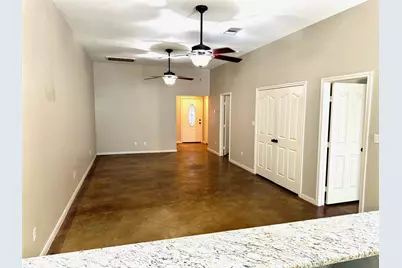 312 Main Street, Smithville, TX 78957 - Photo 7