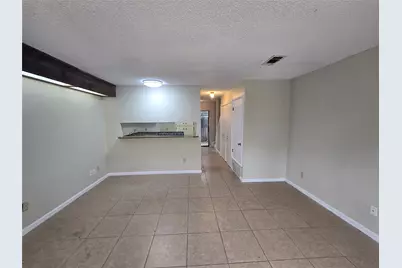 1221 W Hopkins Street #8, San Marcos, TX 78666 - Photo 3