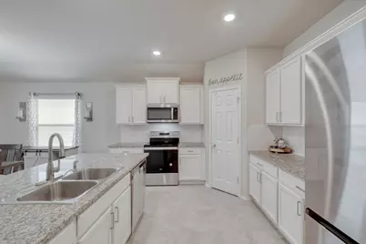 204 Taggart Trail, Jarrell, TX 76537 - Photo 11