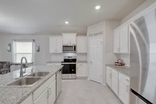 204 Taggart Trail, Jarrell, TX 76537 - Photo 11