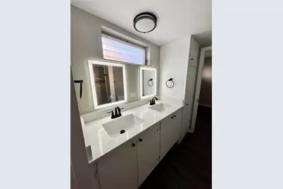 3304 Red River Street #104, Austin, TX 78705 - Photo 11