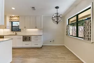 4708 Cap Rock Dr, Austin, TX 78735 - Photo 9