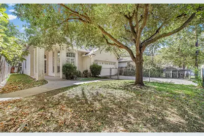 409 E Austin Avenue, Round Rock, TX 78664 - Photo 5