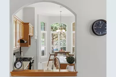 409 E Austin Avenue, Round Rock, TX 78664 - Photo 11