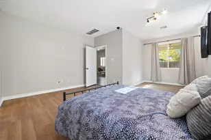 409 E Austin Ave, Round Rock, TX 78664 - Photo 17