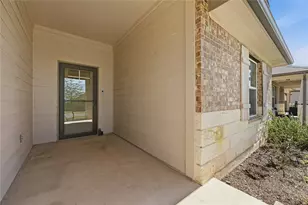606 Quarton Dr, Hutto, TX 78634 - Photo 5