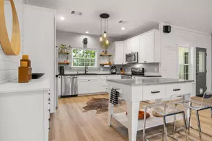 8 Butterfly St, Wimberley, TX 78676 - Photo 9