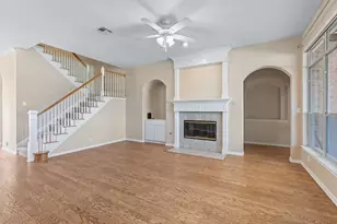 109 Fairfield Ct, Georgetown, TX 78633 - Photo 9