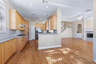 109 Fairfield Ct, Georgetown, TX 78633 - Photo 11