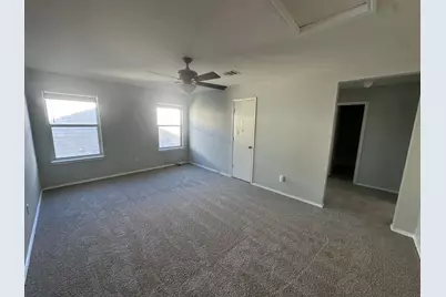 102 Blanco Woods Boulevard, Elgin, TX 78621 - Photo 11