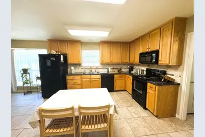 8954 County Road 353, Gause, TX 77857 - Photo 13