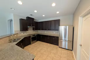 8829 Capitol View Dr, Austin, TX 78747 - Photo 11