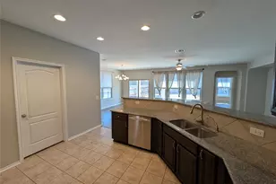 8829 Capitol View Dr, Austin, TX 78747 - Photo 13