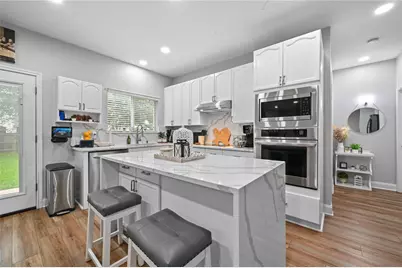 5604 Beachmont Court, Austin, TX 78739 - Photo 7