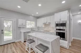 5604 Beachmont Ct, Austin, TX 78739 - Photo 7