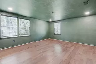 119 N Kanaio Dr, Bastrop, TX 78602 - Photo 13