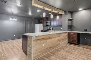 119 N Kanaio Dr, Bastrop, TX 78602 - Photo 7