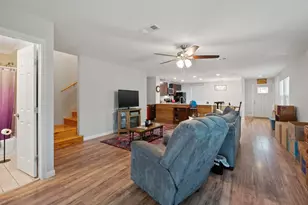 119 N Kanaio Dr, Bastrop, TX 78602 - Photo 25