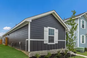 313 El Seibo Ln, Bastrop, TX 78602 - Photo 5