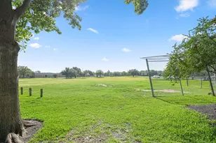 17841 Park Valley Dr, Round Rock, TX 78681 - Photo 25
