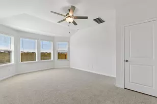 104 Woodbrook Dr, Georgetown, TX 78674 - Photo 5