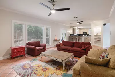 7000 Bending Oak Road, Austin, TX 78749 - Photo 11