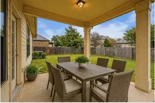 1029 Hyde Park Dr, Round Rock, TX 78665 - Photo 17