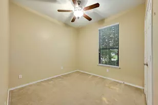1029 Hyde Park Dr, Round Rock, TX 78665 - Photo 15