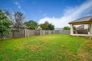 1029 Hyde Park Dr, Round Rock, TX 78665 - Photo 23