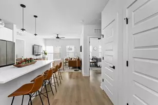 2500 Longview St, Austin, TX 78705 - Photo 7