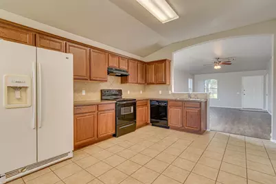6013 Constellation Circle, Del Valle, TX 78617 - Photo 9